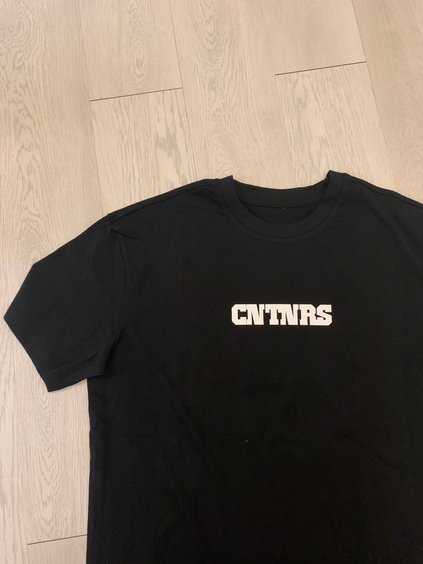 CNTNRS TEE